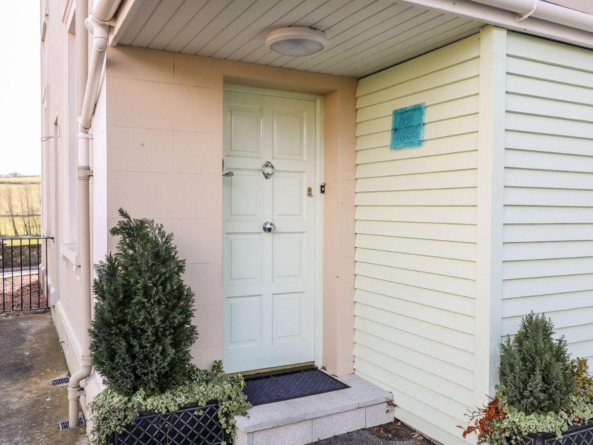 Sea Breeze Apartment Ballycastle Exterior photo
