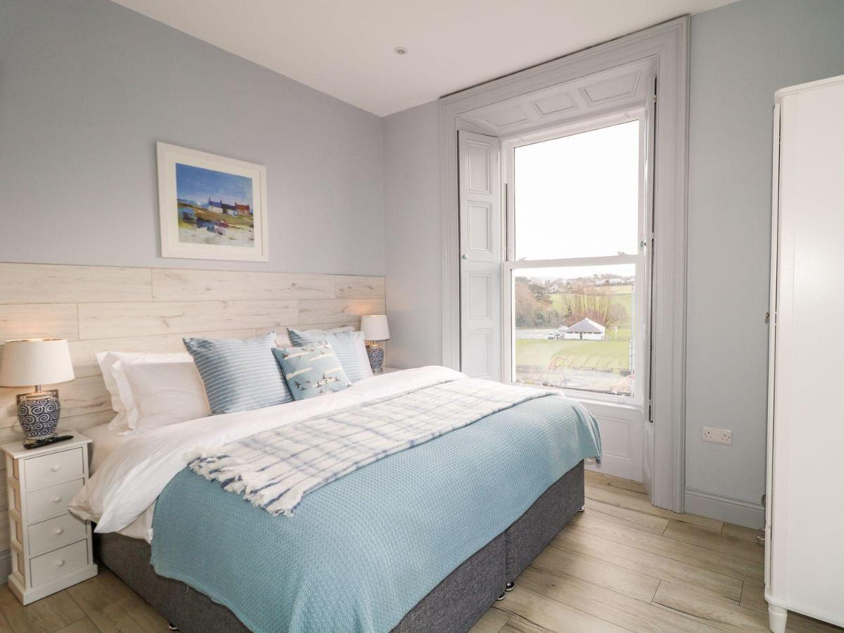 Sea Breeze Apartment Ballycastle Exterior photo
